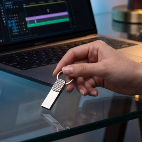 cle usb 1to compact securise main femme