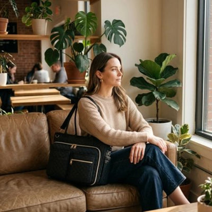 sac a ordinateur femme elegance professionnelle femme plante divan